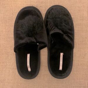 Victoria’s Secret Black Pom Pom Slippers Large